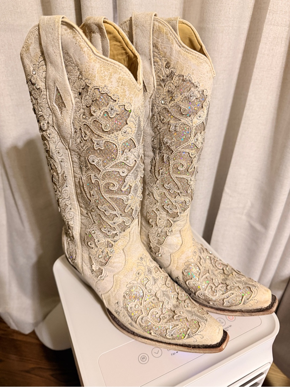 Corral Brand Embellished Distressed Cream Western Cowboy Boots